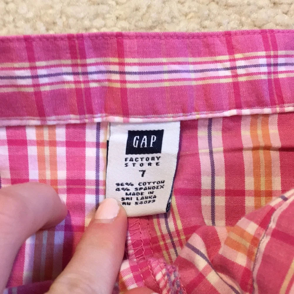 EUC Gap plaid skort